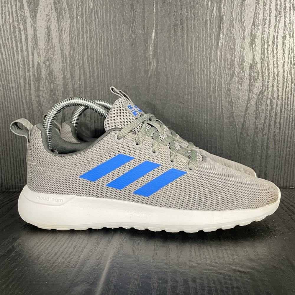 Adidas CLOUDFOAM Men’s size 6